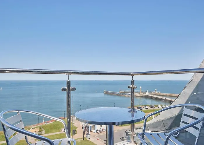 דירה Host & - Penthouse Pier View *
